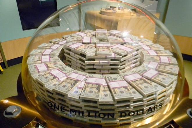 Toplantda verilen bilgiye gre, bu yl "En Zengin 100 Trk" listesinde yer alan i adamlarnn toplam serveti geen yla gre yaklak 6 milyar dolar azald, milyarder says 33&#8217;ten 31&#8217;e geriledi.