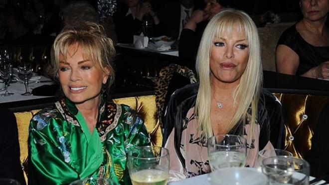 Ajda ve Semiramis Pekkan yan yana