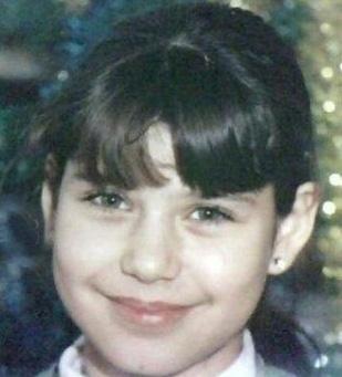 Bu kk kz aradan geen yllar iinde neredeyse hi deimedi. Byk olaslkla onu hemen tandnz.