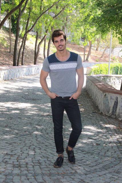 Gen oyuncu Berk Atan nl futbolcunun akrabas kt.