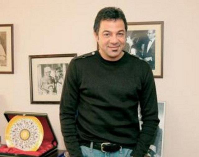 Kerem Alk ok nl bir anne- babann olu.