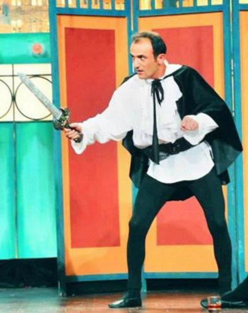 BKM Mutfak Oyuncular'ndan Ersin Korkut bakn kimin akrabas.