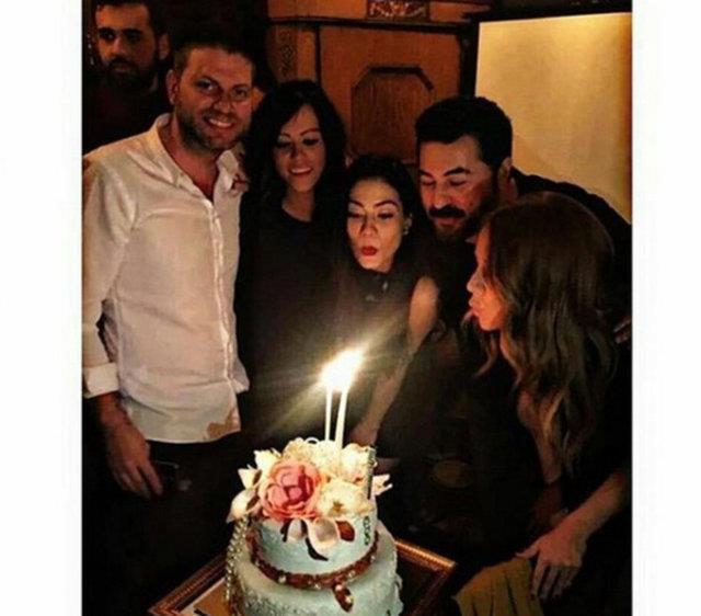 zdemir, Instagram hesabndan abisiyle fotorafn paylat.