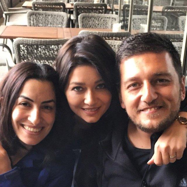 Yeilay bu fotoraf "Canm kardeim Tutekin hasta yatandan kalkp doumgnme gelmi,gelinimizle birlikte" notuyla paylat.