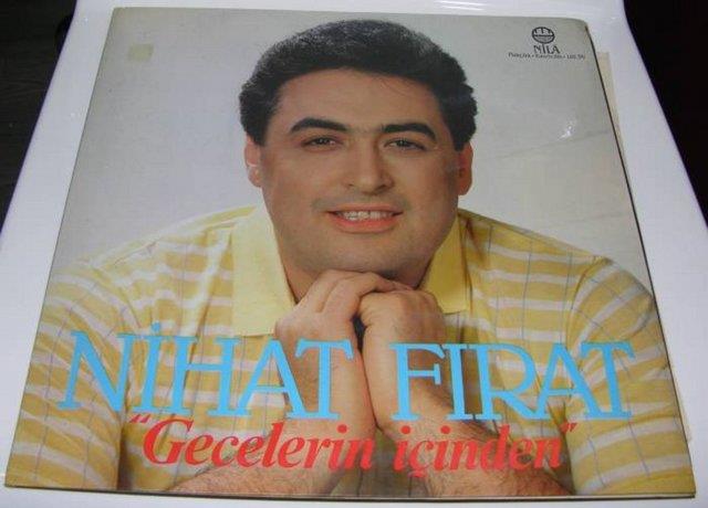 Dnemin nl arabeskilerine rakip olarak gsterilen Nihat Frat'n "Seni beklerim", "Hakkm m benim", "Gecelerin iinden", gibi arklar yllar sonra Youtube yklendi.