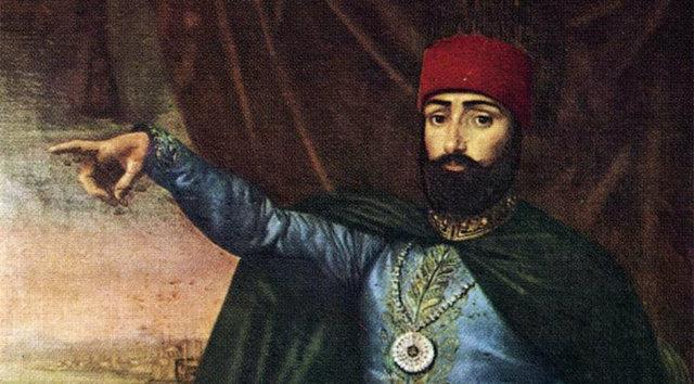 II. MAHMUD<br>    Mzisyen, hattat ve kuyumcu olan II. Mahmud ayn zamanda sedef ilemecilii de yapard.