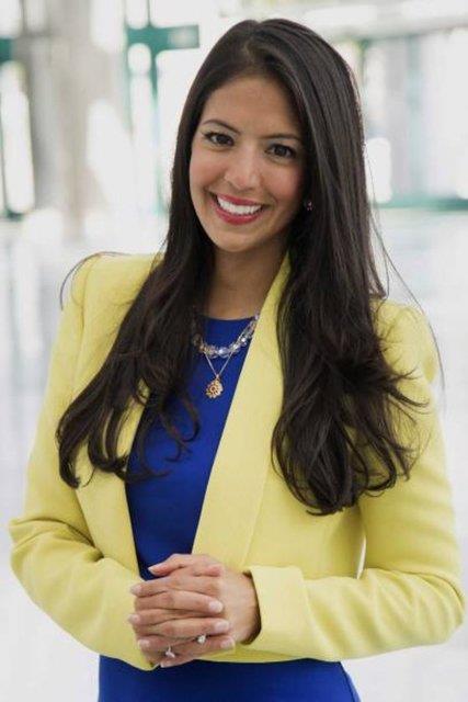 Vani Hari (Food Babe)<p>  35 yanda eski bir pazarlama danman olan Vani Hari, amatr beslenme uzmanl yaparak bu konudaki deneyimlerini Food Babe adl blogunda yazyor. Bu blogda insanlara zararl olabilecek veya gvenli olmayan gdalar anlatyor. Kendini gda mfettii olarak nitelendiren gen kadn, birok gda irketini kulland maddeleri kullanmamas ynnde uyard ve sosyal medya zerinden 50 bin imza toplad.