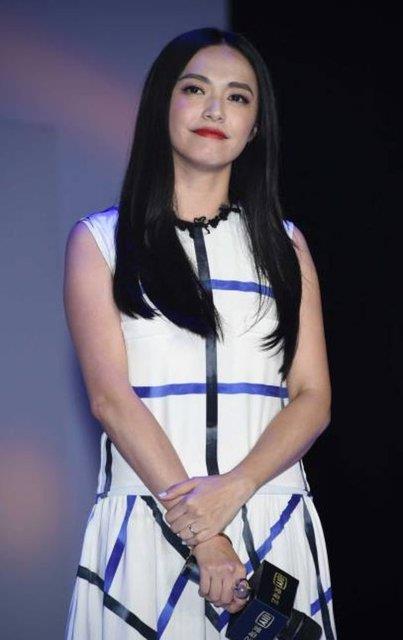 Yao Chen<p>  36 yandaki inli oyuncu, sosyal medyada 77 milyon takipiyle birok lkenin nfusundan daha fazla takipiye ulamt. Ve 2013 ylnda Birlemi Milletler Mlteciler Yksek Komiserlii yi Niyet Elisi oldu. 2011 ylnda gerekletirdii yardm organizasyonu iin, sosyal medya zerinden bir ar yapt ve organizasyona 32 bin dolar gelir salad.