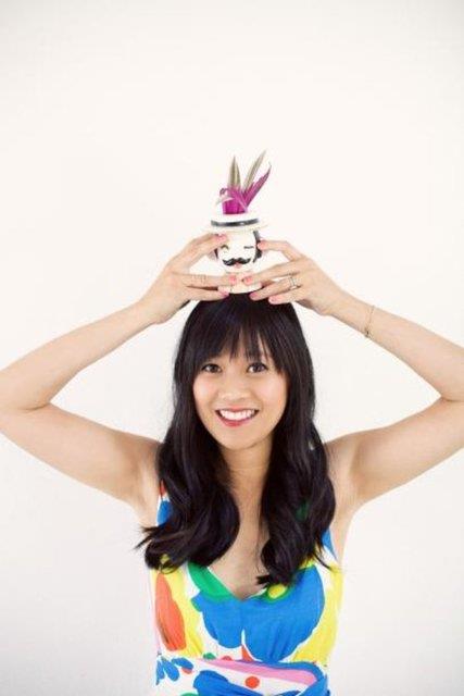 Joy Cho<p>  35 yandaki Joy Cho isimli kadn, kendi dizaynlarn Pinterest, Instagram gibi sanal ortamlarda paylaarak n kazand. Pinterest'teki yaklak 13 milyonluk takipi saysyla da bir rekorun sahibi. Hatta gen kadn bir kitap bile yazd. Cho'nun rnleri byk marketlerde alc buluyor.