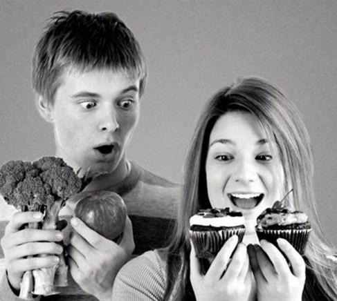 Bulu    <br>Erkekler bulu an 10-15, kadnlar 9-14 yalar arasnda yaarlar.