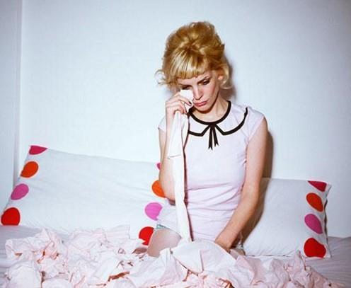 Alamak  <br>  Kadnlar erkeklerden 5 kat fazla alarlar. Genellikle de saat 19.00-22.00 aras.