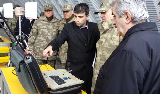 2007 y�l�ndan bu yana Baykar b�nyesinde Teknoloji Liderli�i (CTO) g�revini y�r�tmektedir. 2021'den itibaren Baykar'�n Y�netim Kurulu Ba�kan� olarak �al��malar�n� s�rd�rmektedir. Baykar b�nyesinde milli ve �zg�n olarak geli�tirilen �nsans�z Hava Arac� Sistemlerinin aviyonik sistem mimarisi, u�u� kontrol, seyr�sefer algoritmalar�n�n geli�tirilmesi, sistem kinemati�i ve dinamikleri, elektronik donan�m ve g�m�l� yaz�l�m geli�tirme vb. konularda �al��maktad�r.