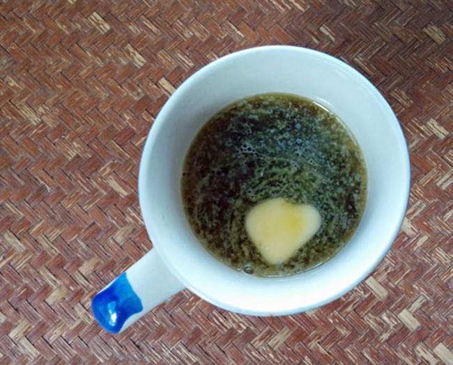 Karatay diyeti de eker ve undan uzak bir diyet, Canan Karatay gnde 1 ya da 2 fincan kahvenin tereya ile beraber iilmesi gerektiini belirten uzmanlardan..