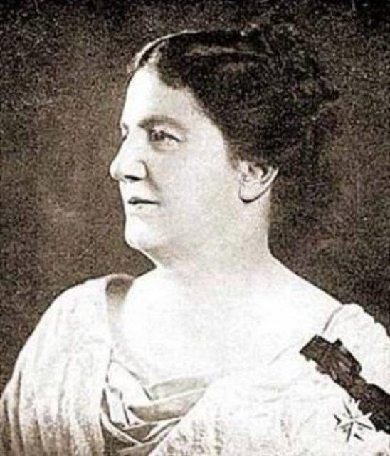 Emily Murphy 1868-1933 Kanada`nn ilk kadn yargc lkede kadnlarn insan olarak saylmad hkmn ieren kanunun deitirilmesini salad.