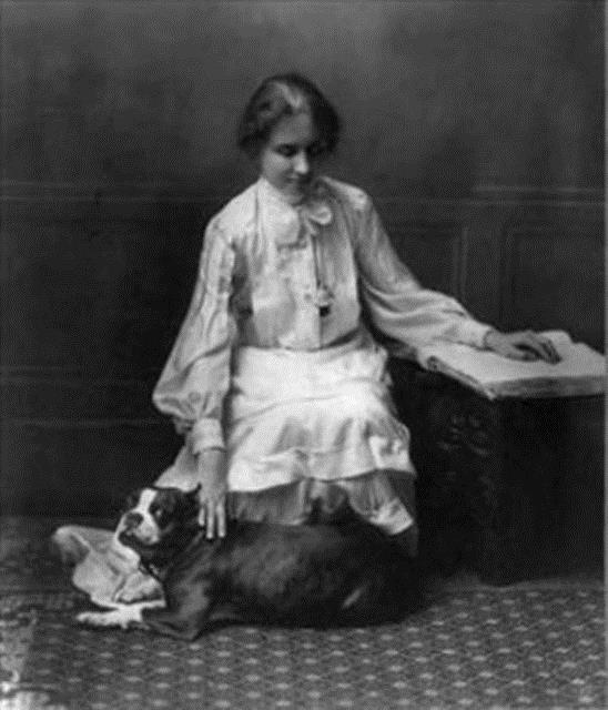 Helen Keller 1880-1968 Bebeklik yllarnda grme konuma ve duyma yeteneini kaybetmesine ramen ald eitim ile zrllere yardm edecek bir ok yayn karan pedagog.
