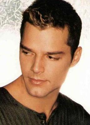 Rique Martin Morales yani dnyann hayran oluduu Ricky Martin.