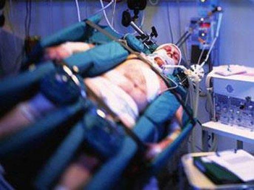 Amerika'nn Arkansas Eyaleti'nde 19 yldr komada yatan Terry Wallis 13 haziran 2003 de hayata dnd.