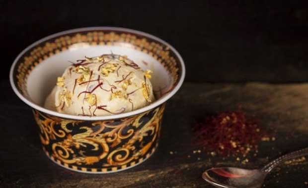 DONDURMA <br>    inde 23 ayar altn tozu var. FYATI: 817 dolar    (Satld yer: Dubai)