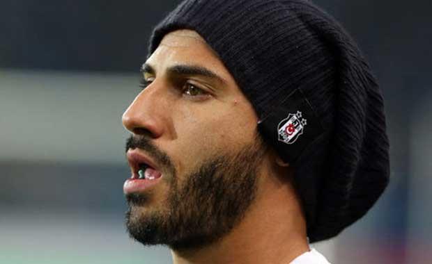 Quaresma  <br>  "Samet Aybaba'nn durumunu bekliyorum. Lig balasn 4-5 hafta sonra o gider ben tekrar dnerim."