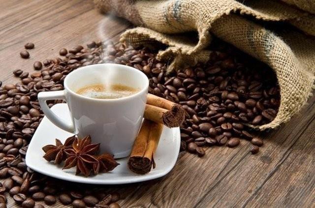 Daha nce yaymlanm 9 aratrmann verilerinden faydalanan ve kahve ile siroz riski arasndaki balanty gsteren yeni bir aratrma ise Alimentary Pharmacology and Therapeutics&#8217;de yaymland.