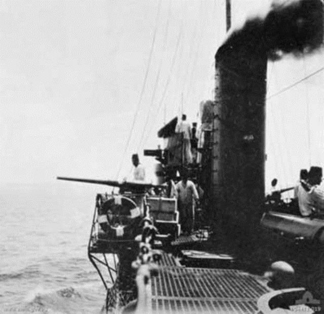 anakkale Boazn savunan Osmanl sahil gvenlik botlar.