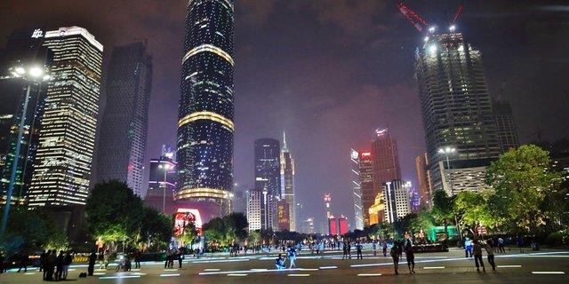 <p>16- Guangzhou, in</p>  <p>2013 ziyareti says: 7,682.0</p>  <p>2014 ziyareti says: 8,199.0</p>