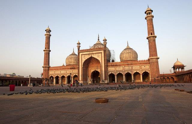 <p>33- Yeni Delhi, Hindistan</p>  <p>2013 ziyareti says: 3,672.2</p>  <p>2014 ziyareti says: 4,698.8</p>