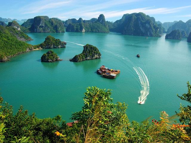 <p>73- Halong, Vietnam</p>  <p>2013 ziyareti says: 2,604.0</p>  <p>2014 ziyareti says: 2,600.0</p>