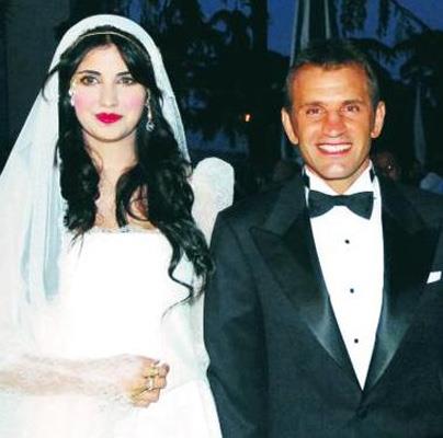 Hem tekne sprizi hem de evlilik teklifi Akku&#8217;u ok mutlu etmi.