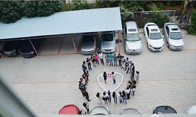 in'de bugn olduka ilgin bir evlilik teklifi haberi geldi.