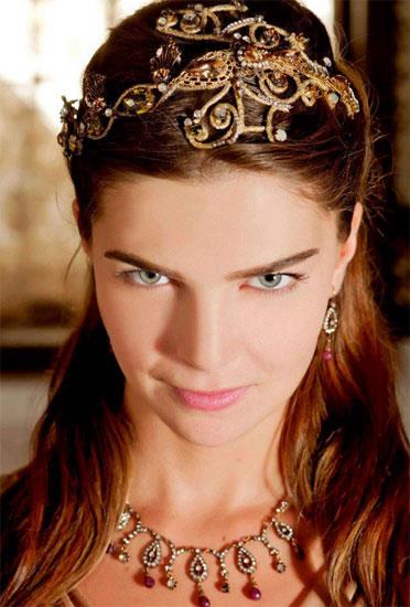 Muhteem Yzyl'n Mihrimah Sultan' Pelin Karahan Cosmopolitan dergisine rportaj verdi.