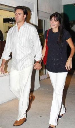 TV PROGRAMINDA EVLLK TEKLF  Jason Sehorn evlilik teklifini Angie Harmon'n konuk olduu Jay Leno'nun sohbet programnda yapt.