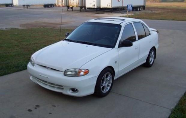 Hyundai Accent 1,3 1998 2. El fiyat :11.000 TL