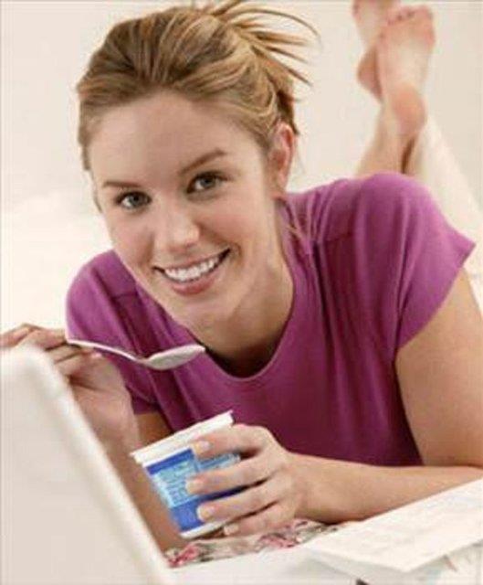 16- Yourt yiyin<br>  Probiyotik yourtlar mideye iyi geliyor. Ancak fareler zerinde yaplan aratrmalar yourdun beyne de iyi geldiine iaret ediyor.