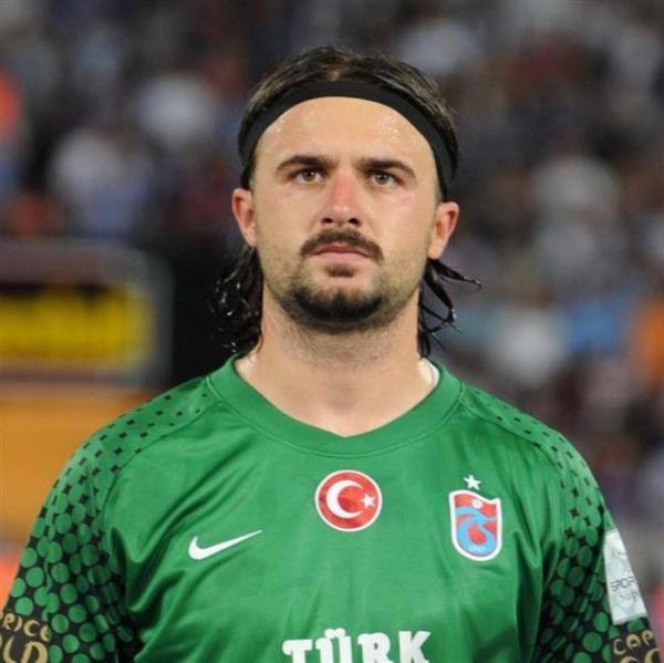 <p>Onur Recep Kvrak </p>   Fobisi: Uak