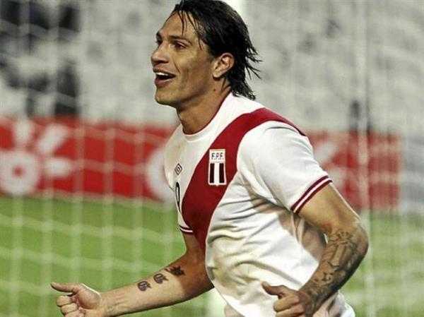 <p>Paolo Guerrero </p>   Fobisi: Uak