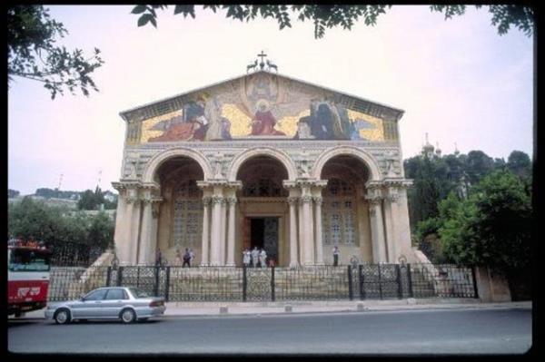 Ev kiralalar aylk ortalama 400 dolar.