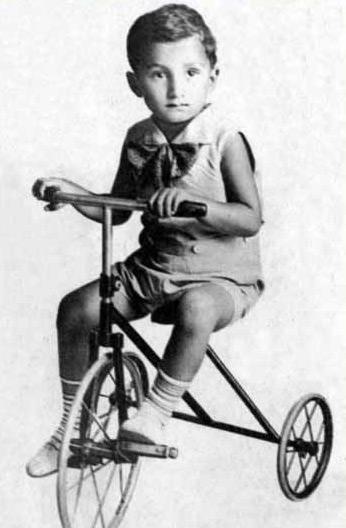 Blent Ecevit'in ocukluk resmi