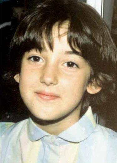 Petek Dinz'n ocukluk resmi