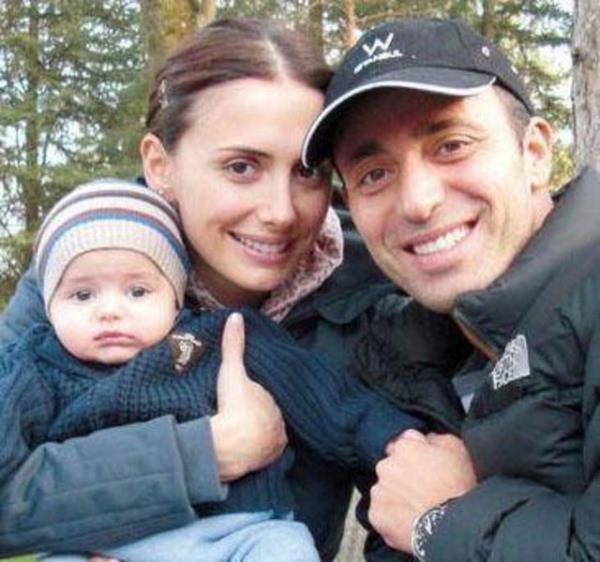 Emina Trkcan ile Mustafa Sandal'n olu Yaman