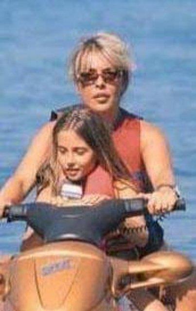 Ahu Tuba'nn kznn ad Ajelbeg Ahu Anjelik.