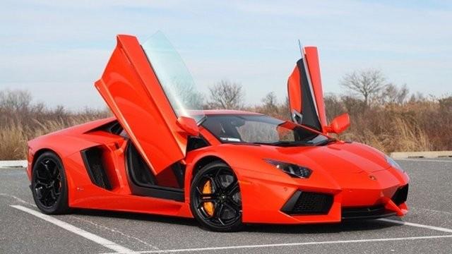 LAMBORGHINI