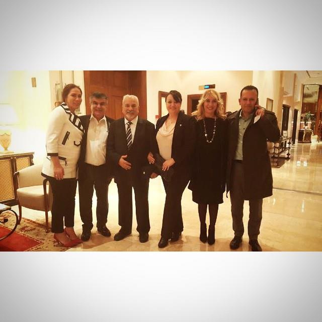 Sevildiini lnce daha iyi anladm. Mesela Okan Baylgen programnda yle gzel eyler syledi ki ok duygulandm. Ata Demirer ve ahan Gkbakar ile tanklmz yok cenazeye katlmadlar."