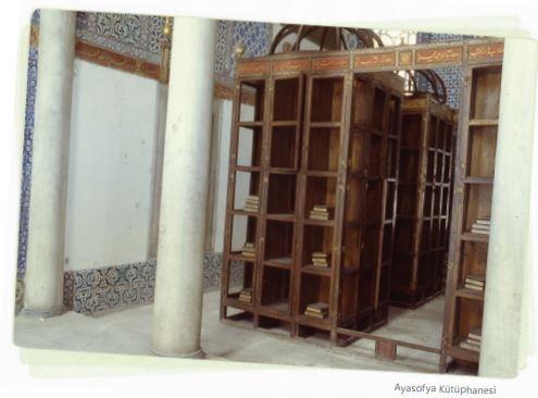 Ayasofya Ktphanesi  <br>  Osmanl hkmdarlarnn bilimi nemsediklerini ve bunun iin de stanbul bata olmak zere imparatorluun birok yerlerinde ktphaneler atklarn kaynaklardan reniyoruz.