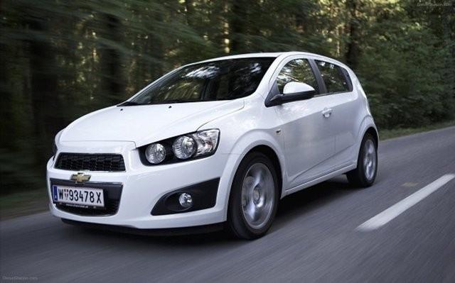 50 Chevrolet Aveo 1.3 Sedan 75HPYak�t tipi: DizelOrtalama yak�t T�ketimi(100km): 4.7 litre