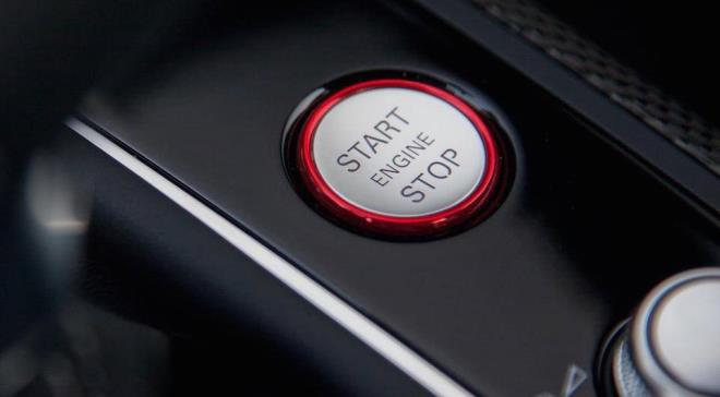 225 dolar maliyetine sahip giri sistemlerinin kullanld deneyde, anahtarsz otomobil motorunun giri fob alan dna kmas sonucunda, src sistemi uzaktan kontrol edebiliyor.