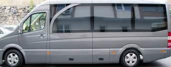 Katar eyhinin ei iin zel olarak tasarlanan Mercedes marka minibs, gmrkten kartlmaynca Tolga evik'e ksmet oldu. 170 bin TL'lik aracn ii; Swarovski tala ssl ve altn kaplama!