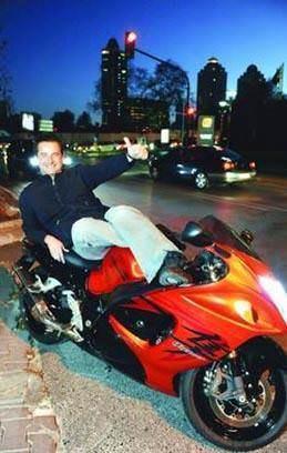 Ilcal Suzuki marka motosikletiyle hz yapmaktan holandn da sylemiti bir rportanda.