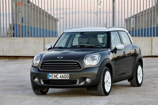 <p>MINI COUNTRYMAN</p>    <p>ARPIMA EMNYET: %71</p>    <p>SRC EMNYET: %84</p>    <p>OCUK ve YETKN YOLCU EMNYET: %83</p>    <p>YAYA EMNYET: %63</p>