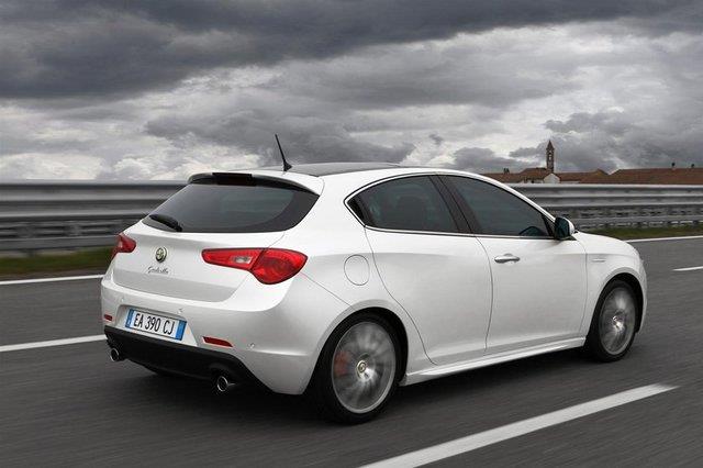 <p>ALFA ROMEO GIULIETTA</p>    <p>ARPIMA EMNYET: %86</p>    <p>SRC EMNYET: %97</p>    <p>OCUK ve YETKN YOLCU EMNYET: %85</p>    <p>YAYA EMNYET: %63</p>